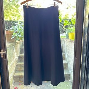 *Michael Kors skirt size 4 navy blue